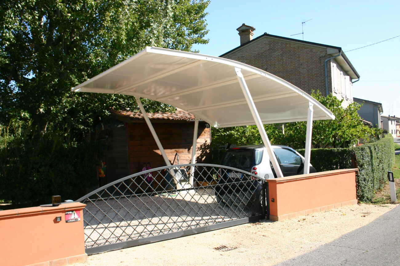 Serynis-abris-de-parking-Aquila-1---