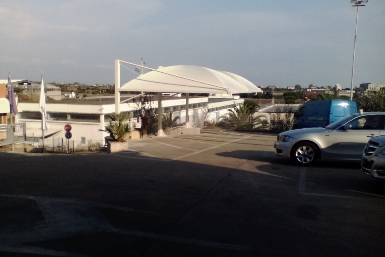 Abris de parking Smeriglio Serynis